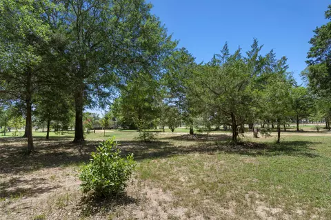 Exterior - 1071 Blacksmith Farm Ln, Weimar, TX 78962 photo 3 of 4