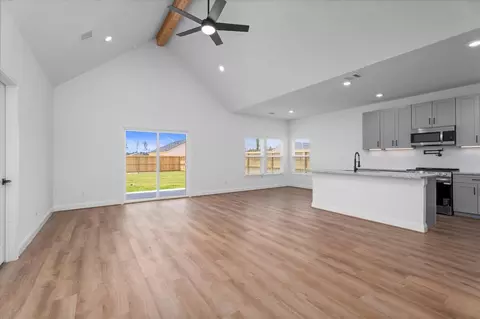 Living - 11458 Durant Dr, Conroe, TX 77306 photo 2 of 2