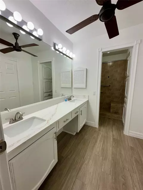 Bath - 22722 Hawkwood Dr, Spring, TX 77373 photo 2 of 6