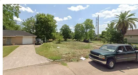 5606 Bayfield Dr, Houston, TX 77033