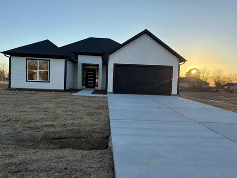 234 Candlelight Ln, Livingston, TX 77351