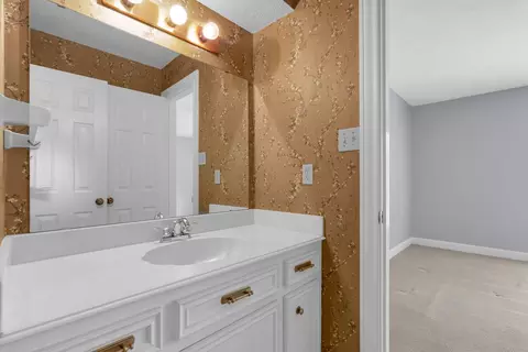 Bath - 8111 Northbridge Dr, Spring, TX 77379 photo 5 of 7