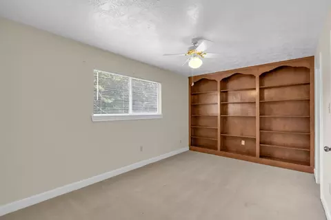 Bedroom - 8111 Northbridge Dr, Spring, TX 77379 photo 2 of 4