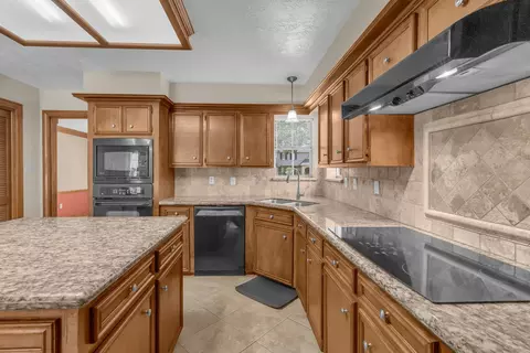 Kitchen - 8111 Northbridge Dr, Spring, TX 77379 photo 2 of 3
