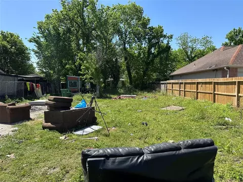 3916 Galesburg St, Houston, TX 77051
