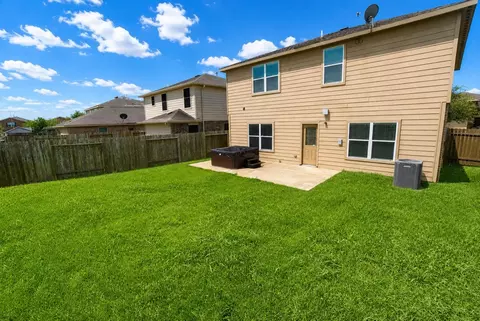 Exterior - 9427 Ruby Mist Dr, Rosharon, TX 77583 photo 3 of 4