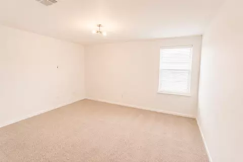 Bedroom - 9427 Ruby Mist Dr, Rosharon, TX 77583 photo 5 of 7