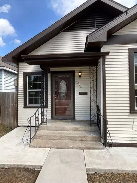 2206 Stevens St, Houston, TX 77026