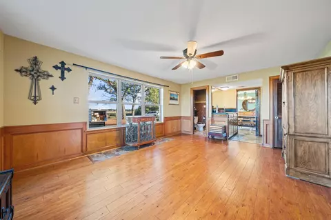 Living - 25948 Nelson Rd, Hempstead, TX 77445 photo 1 of 3