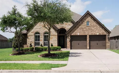 13438 Swift Creek Dr, Pearland, TX 77584