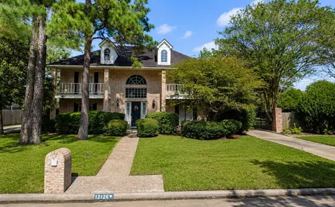 12126 Cypresswood Dr, Houston, TX 77070