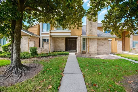 6168 W Airport Blvd #16, Houston, TX 77035