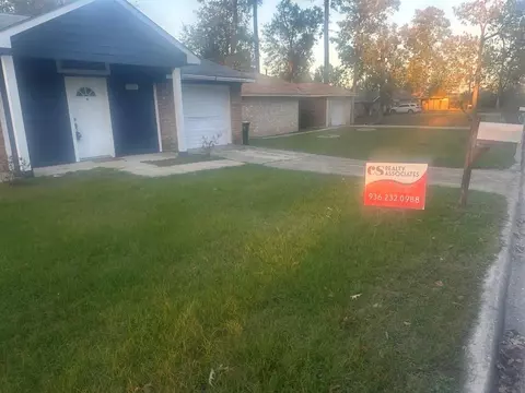 Exterior - 304 Jill St, Conroe, TX 77303 photo 10 of 10