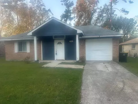 304 Jill St, Conroe, TX 77303