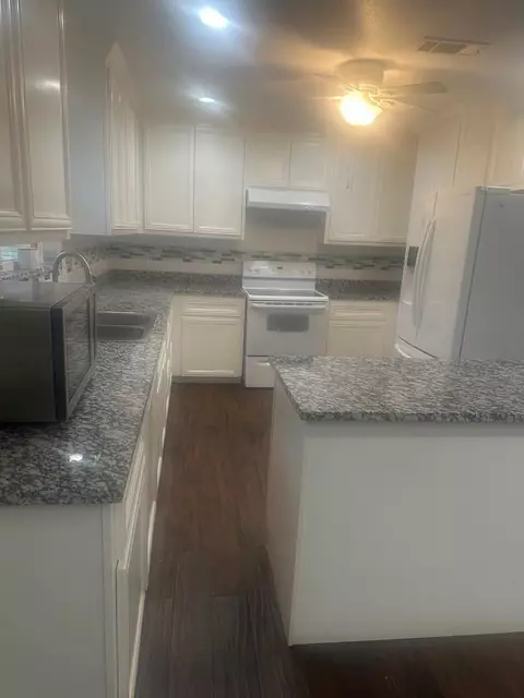 Kitchen - 304 Jill St, Conroe, TX 77303 photo 2 of 3