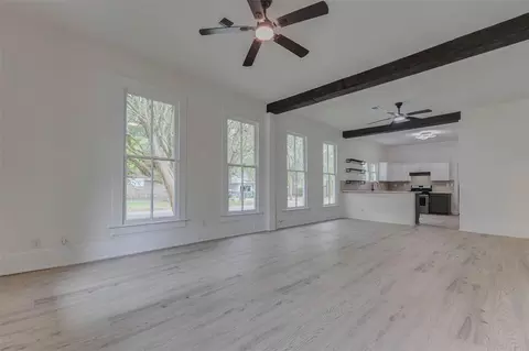 1302 Ross St, La Marque, TX 77568