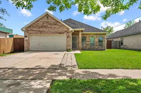 8014 Keller St, Houston, TX 77012