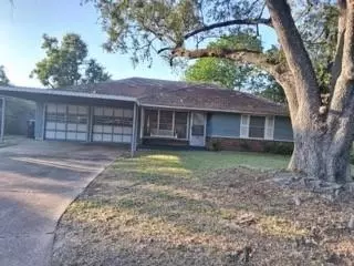 6207 Hirondel St, Houston, TX 77087