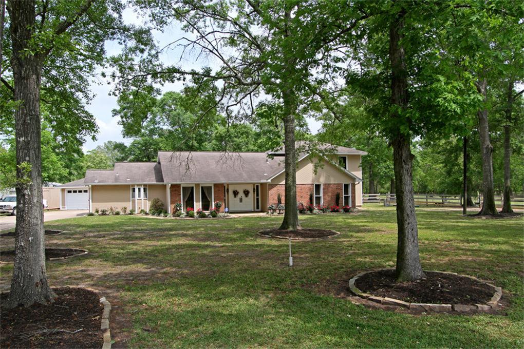 3246 S Pinebark, Conroe, TX 77303 photo 1