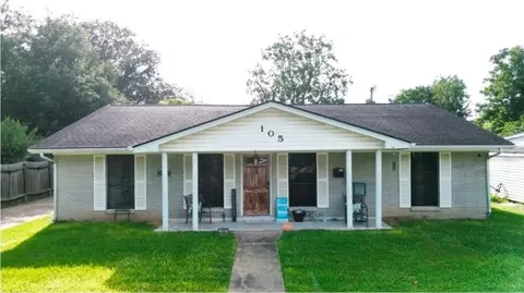 105 S Ringgold St, West Columbia, TX 77486