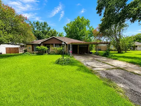 12311 Dakar Dr, Houston, TX 77065