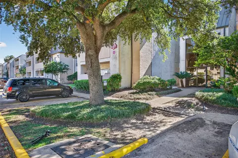 8527 Hearth Dr #32, Houston, TX 77054