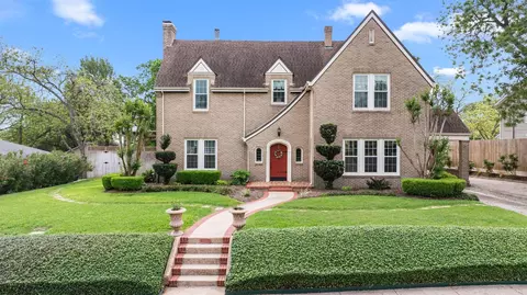 801 W Main St, Brenham, TX 77833