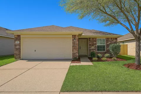 3611 Apache Meadows Dr, Baytown, TX 77521
