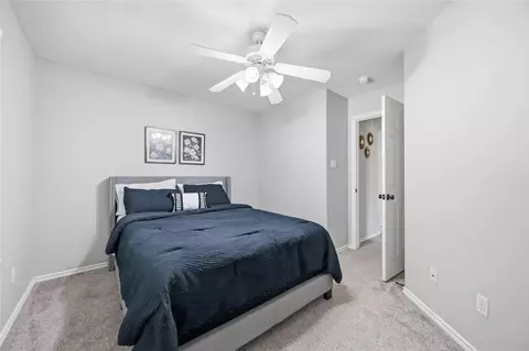 Bedroom - 71 Summerhaze Cir, Spring, TX 77382 photo 2 of 4