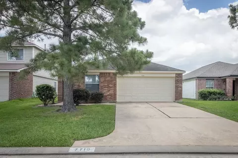 7710 Yucca Field Dr, Cypress, TX 77433