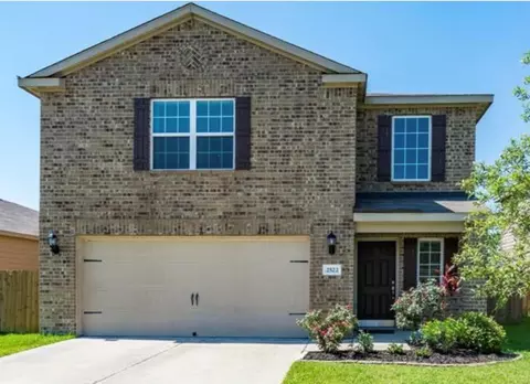 2522 Tracy Ln, Highlands, TX 77562