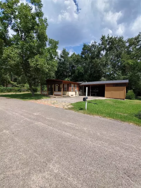17530 Sun Perch Rd, Conroe, TX 77384 photo 1