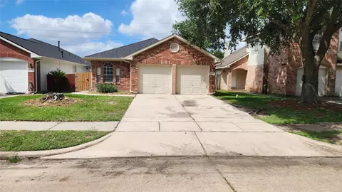 5443 Evergreen Canyon Rd, Houston, TX 77066