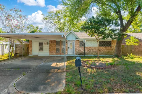 9834 Denning Dr, Houston, TX 77078