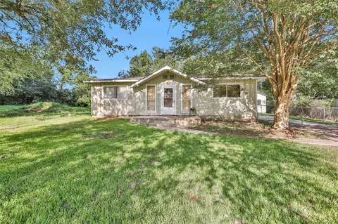 4967 Lazy Ln, Montgomery, TX 77316