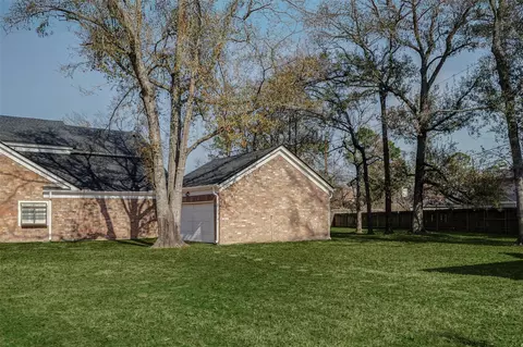 Exterior - 7631 Post Bridge Rd, Spring, TX 77389 photo 7 of 8