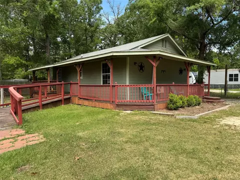 160 Belize Dr, Point Blank, TX 77364