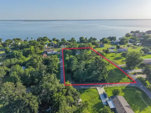 231 Boat Dock St, Livingston, TX 77351