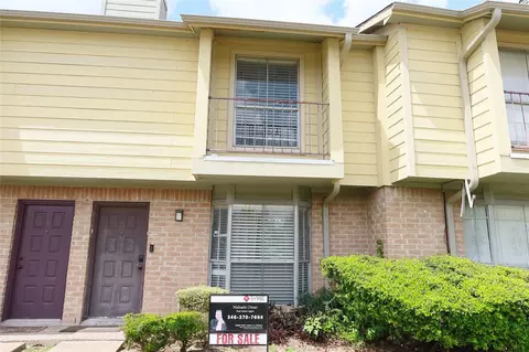 9350 Country Creek Dr #3, Houston, TX 77036