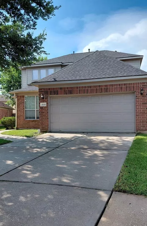 18519 Knob Hill Lake Ln, Humble, TX 77346