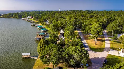 View/Area - 554 Harbor Dr, Onalaska, TX 77360 photo 2 of 7