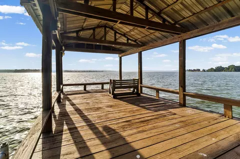 Exterior - 554 Harbor Dr, Onalaska, TX 77360 photo 6 of 12