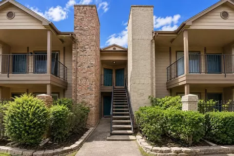 2121 Hepburn St #810, Houston, TX 77054