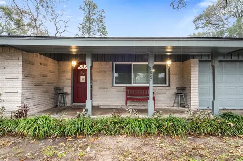 1007 Windswept Dr, Conroe, TX 77301 photo 1