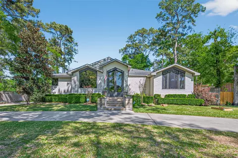 16914 Creeksouth Rd, Houston, TX 77068