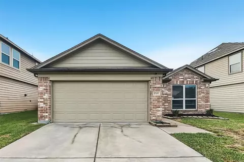 1046 Carolina Wren Cir, Houston, TX 77073