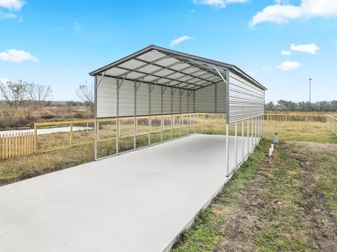 913 26th St, Dickinson, TX 77539