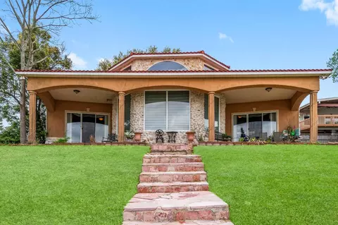 55 Lakeway Dr, Coldspring, TX 77331