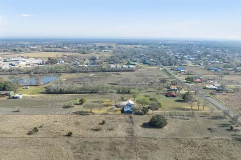 407 Fm 955, Fayetteville, TX 78940