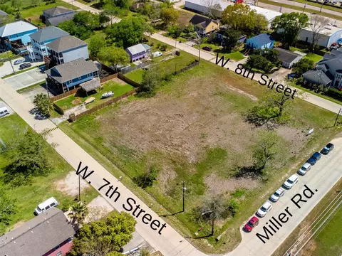 tbd 001 W 8th St, Kemah, TX 77565